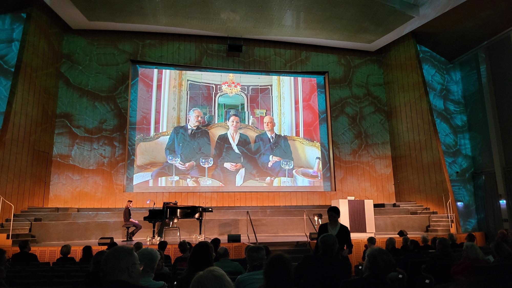 Anita Zieher performs as Lise Meitner