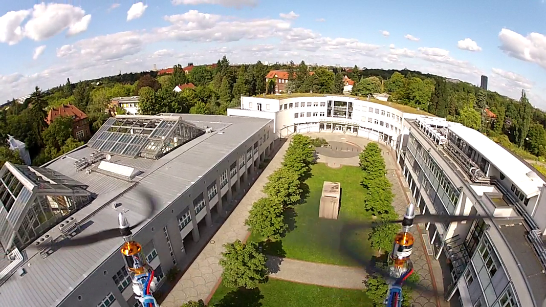 Fliegender Roboter – der Archäocopter